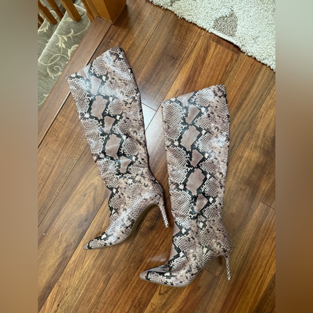 Snakeskin Pattern Knee-High Boots